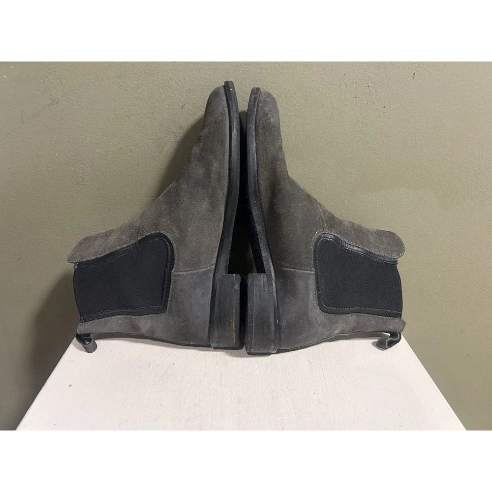 Thursday Boot Company Men's Chelsea Boot Sz 8 Gray Suede Leather Pull On Comfort